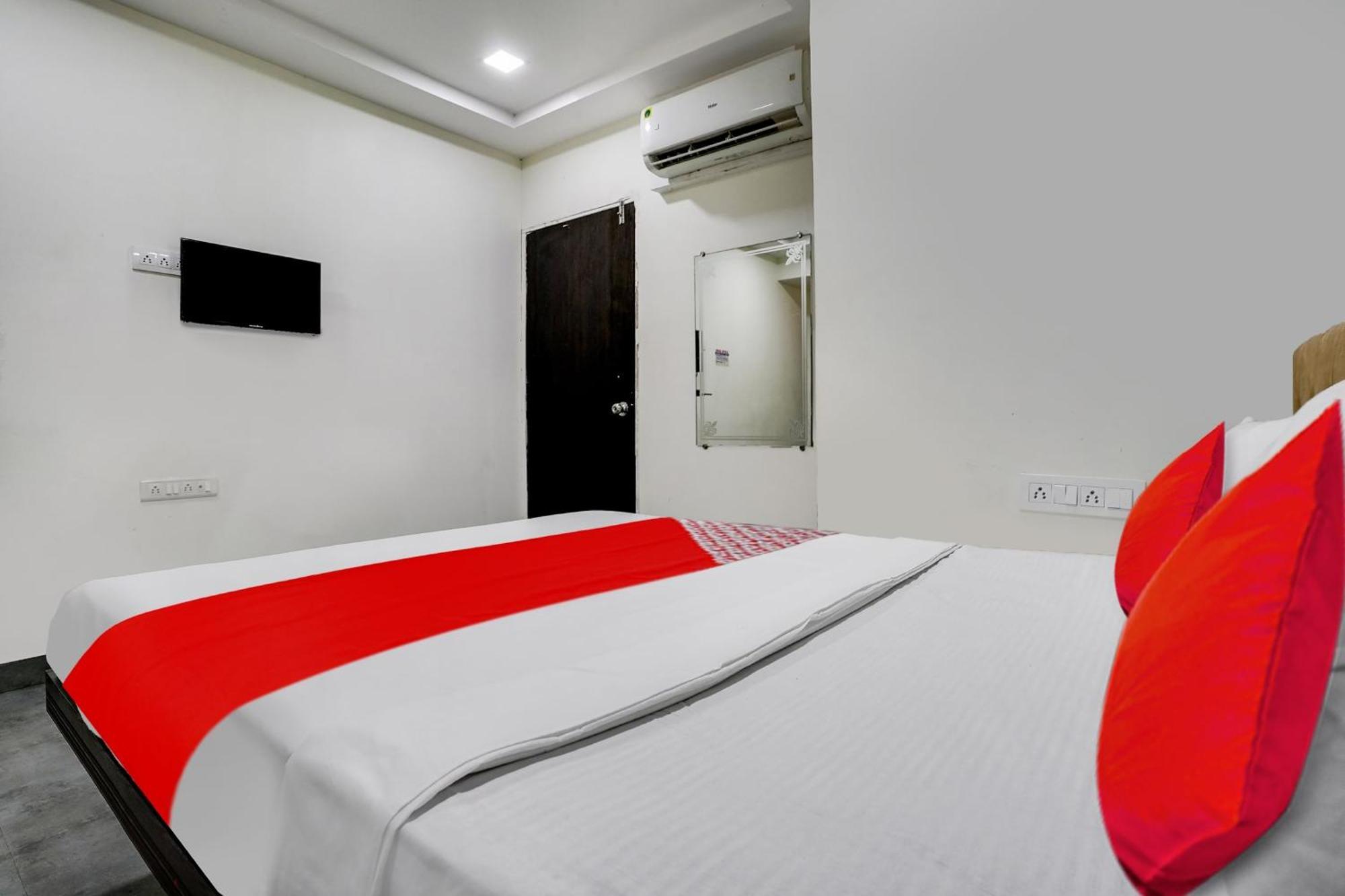 נאווי מומבאי Hotel O Ashwi מראה חיצוני תמונה