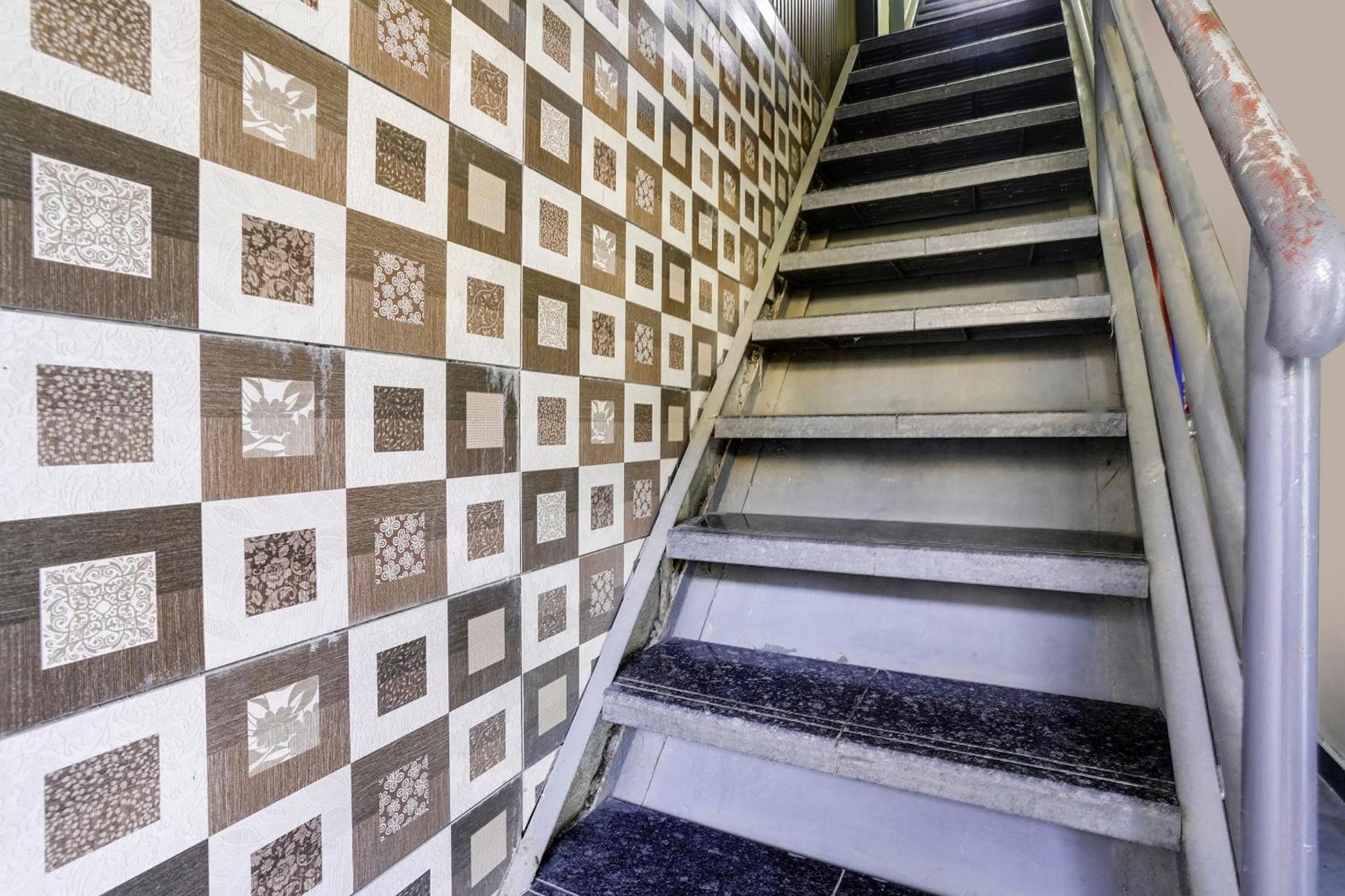 נאווי מומבאי Hotel O Ashwi מראה חיצוני תמונה